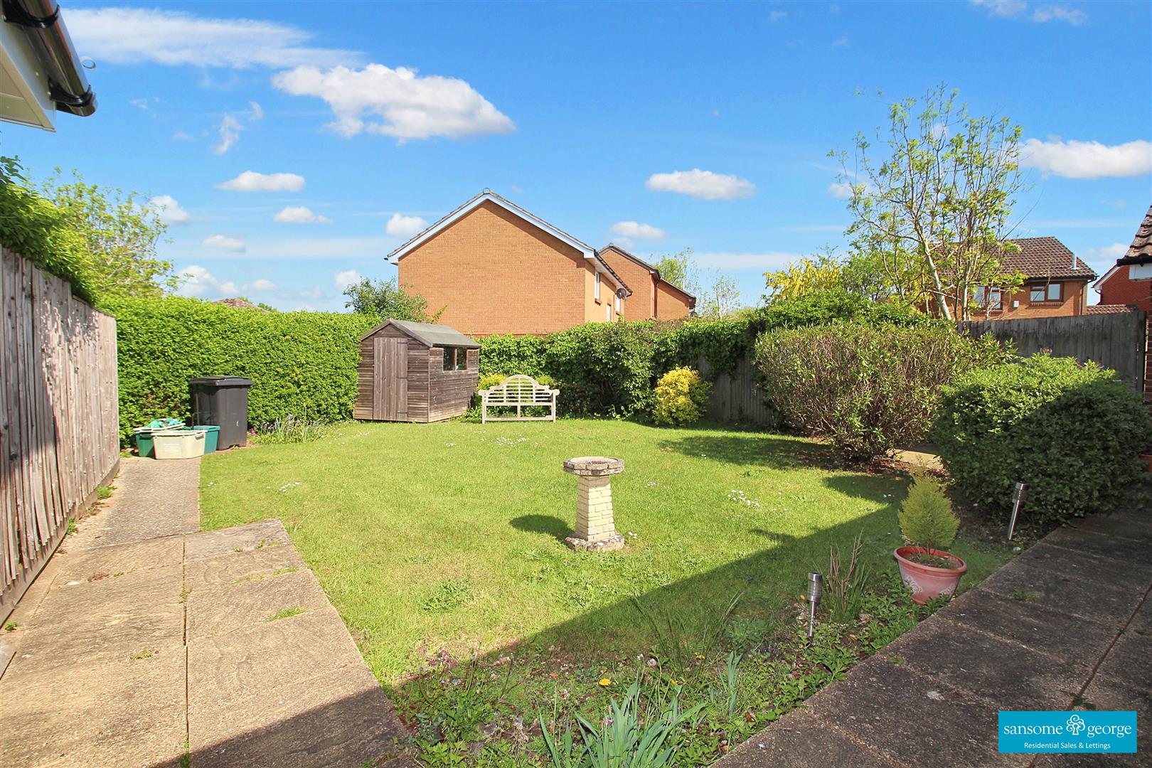 2 bed property in Condor Close, Tilehurst